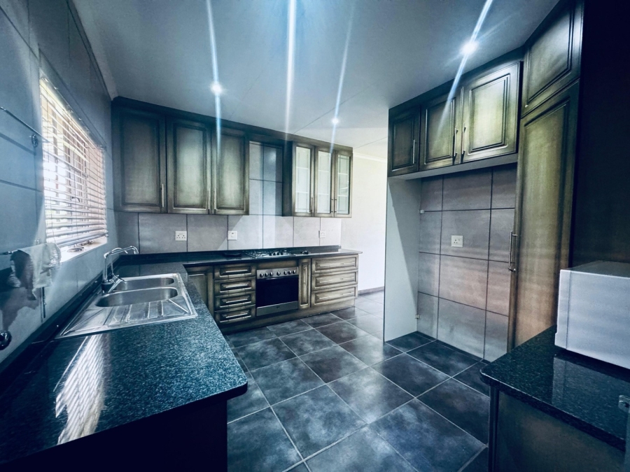 3 Bedroom Property for Sale in Waterkloof East North West